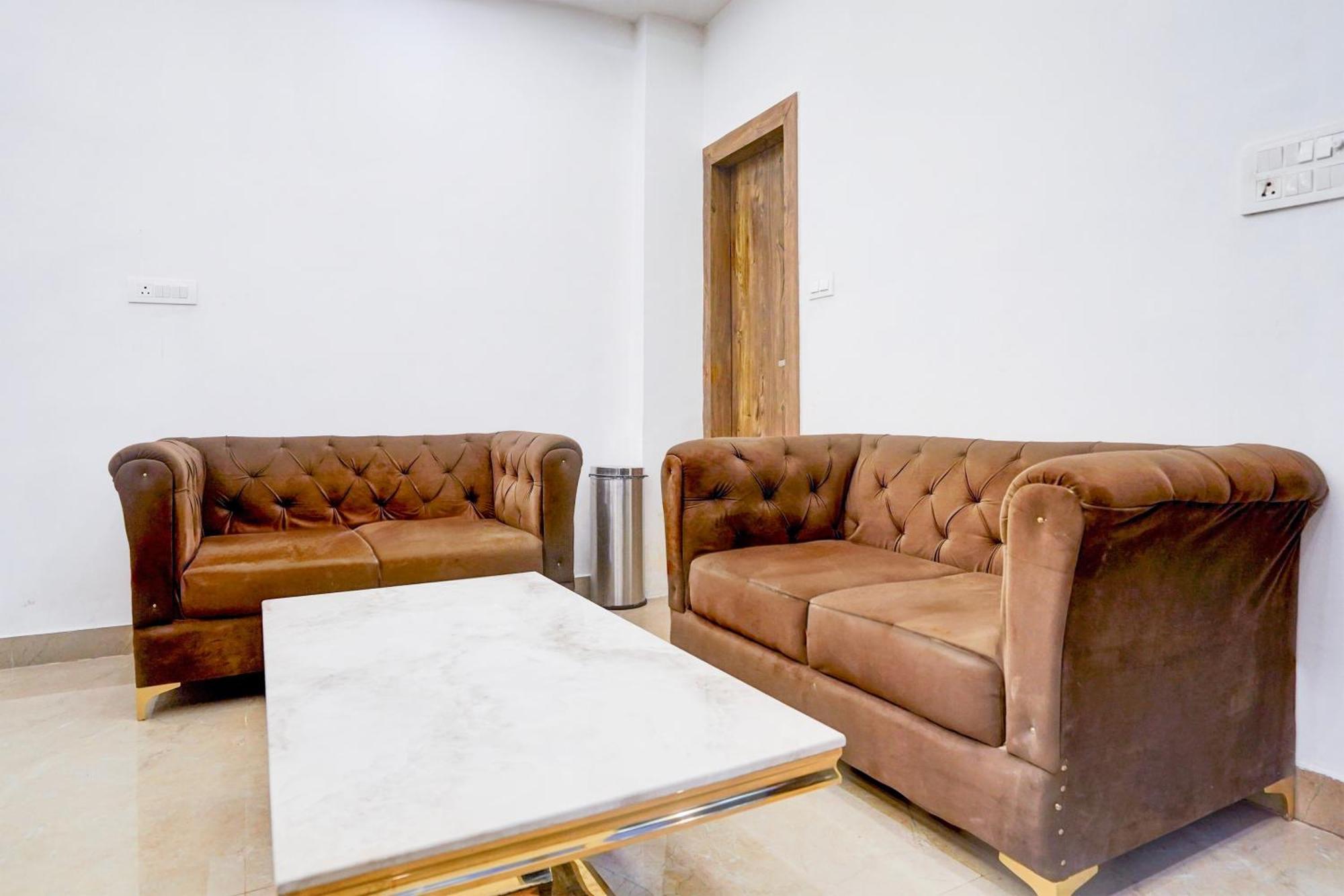 Townhouse Hotel Grand Emporio By Sbg Near Vaishali Metro Station Ghaziabad Zewnętrze zdjęcie